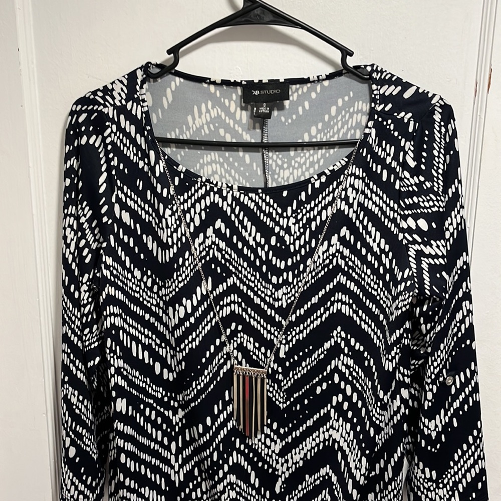AB Studio Top - Picture 2 of 13